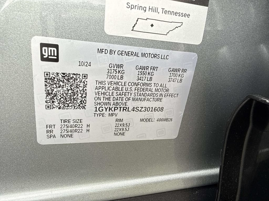 Certified 2025 Cadillac Lyriq Luxury w/ LPO, Floor Liner Package AWD/4WD image 20