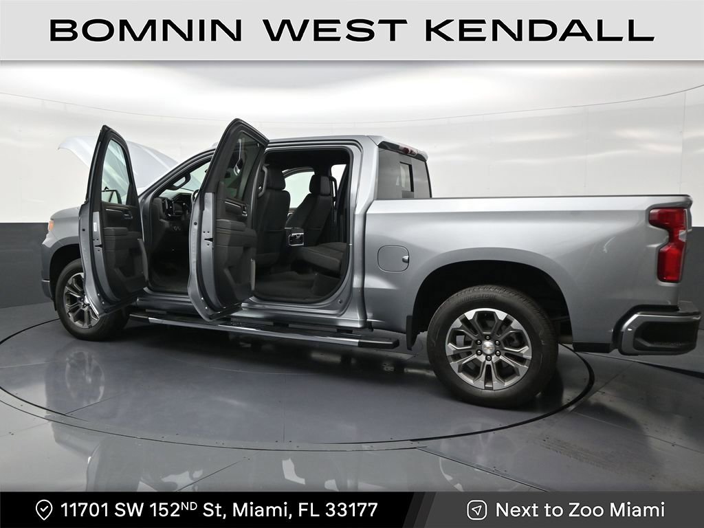 Used 2025 Chevrolet Silverado 1500 High Country image 32