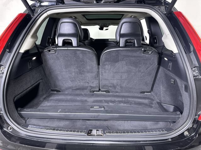 Used 2024 Volvo XC90 B5 Core AWD/4WD image 27