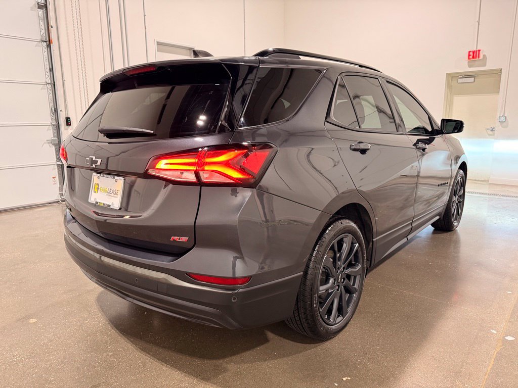 Used 2022 Chevrolet Equinox RS w/ RS Leather Package FWD image 5