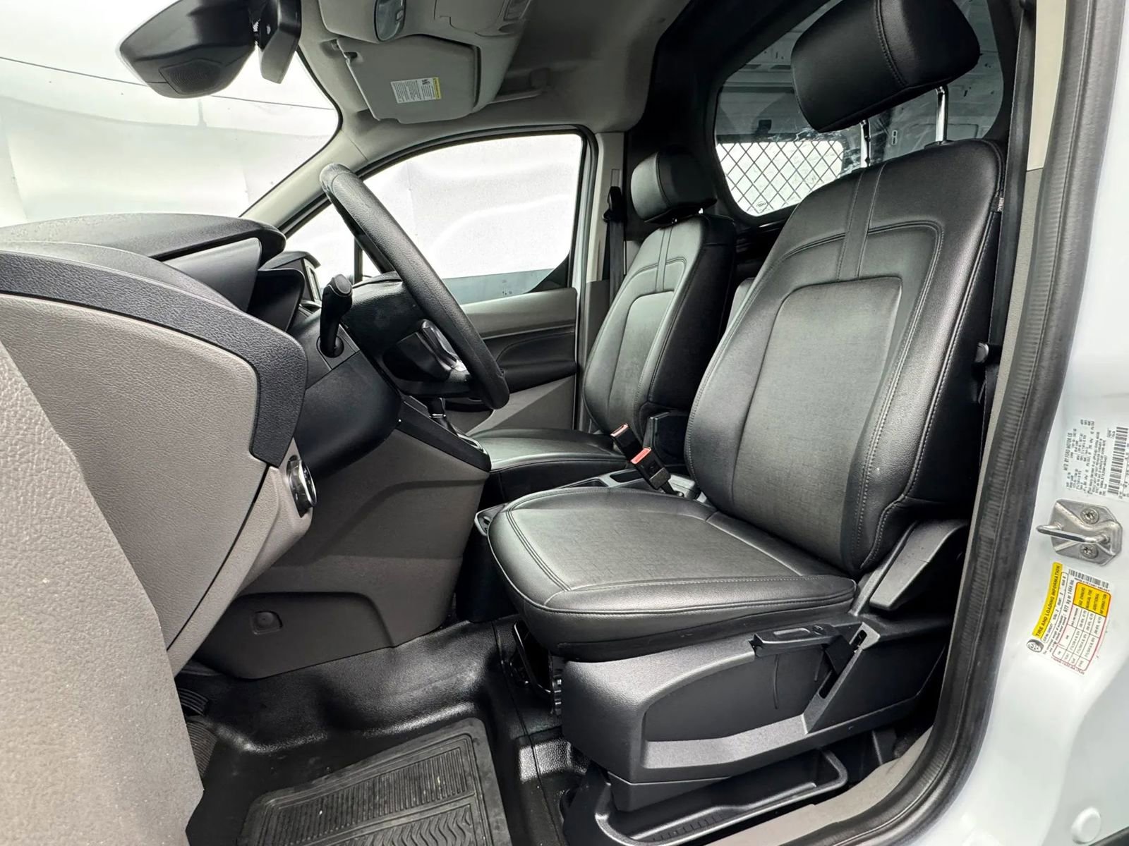 Used 2021 Ford Transit Connect XL image 10