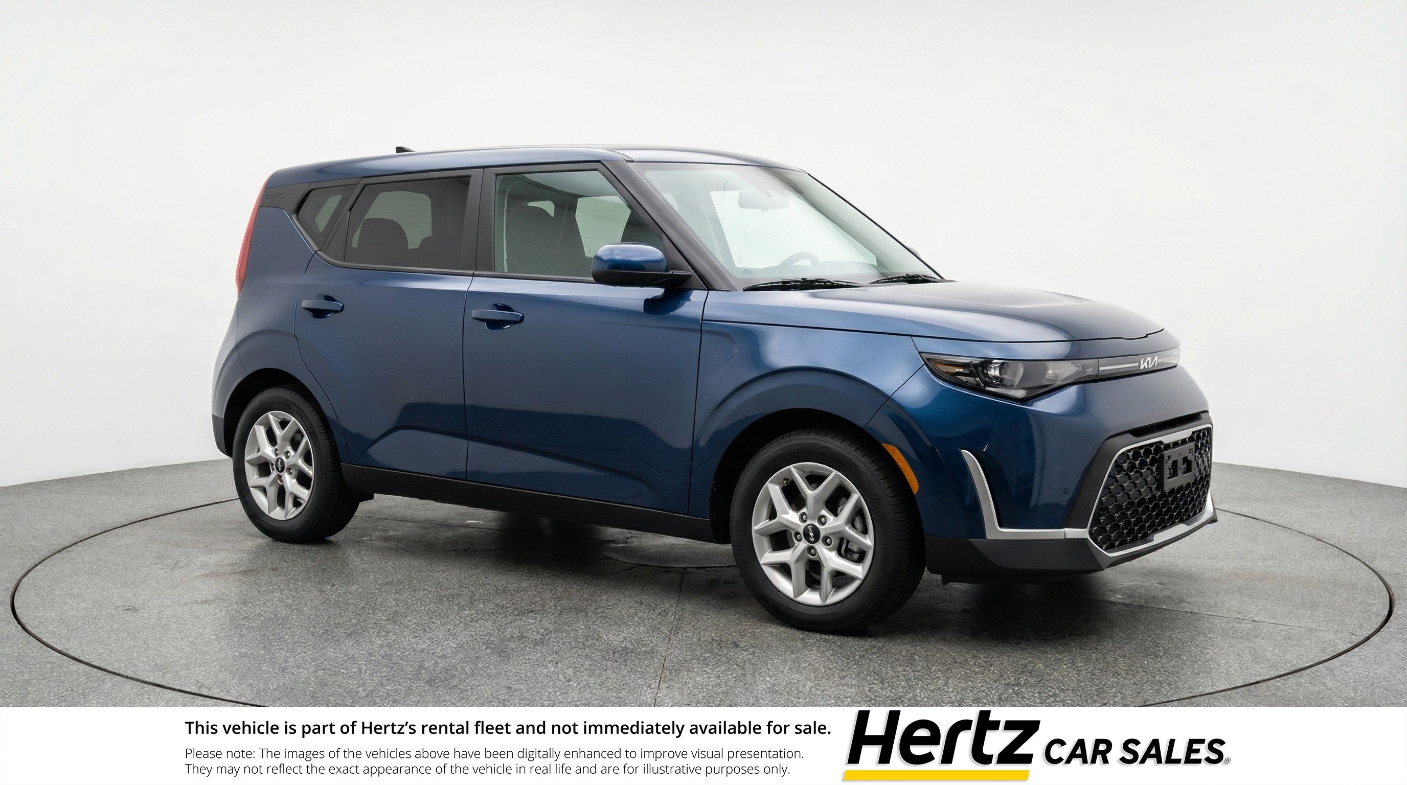 Used 2025 Kia Soul LX w/ LX Technology Package FWD image 1
