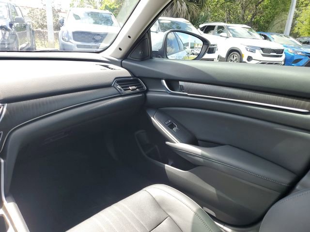 Used 2021 Honda Accord Touring image 10