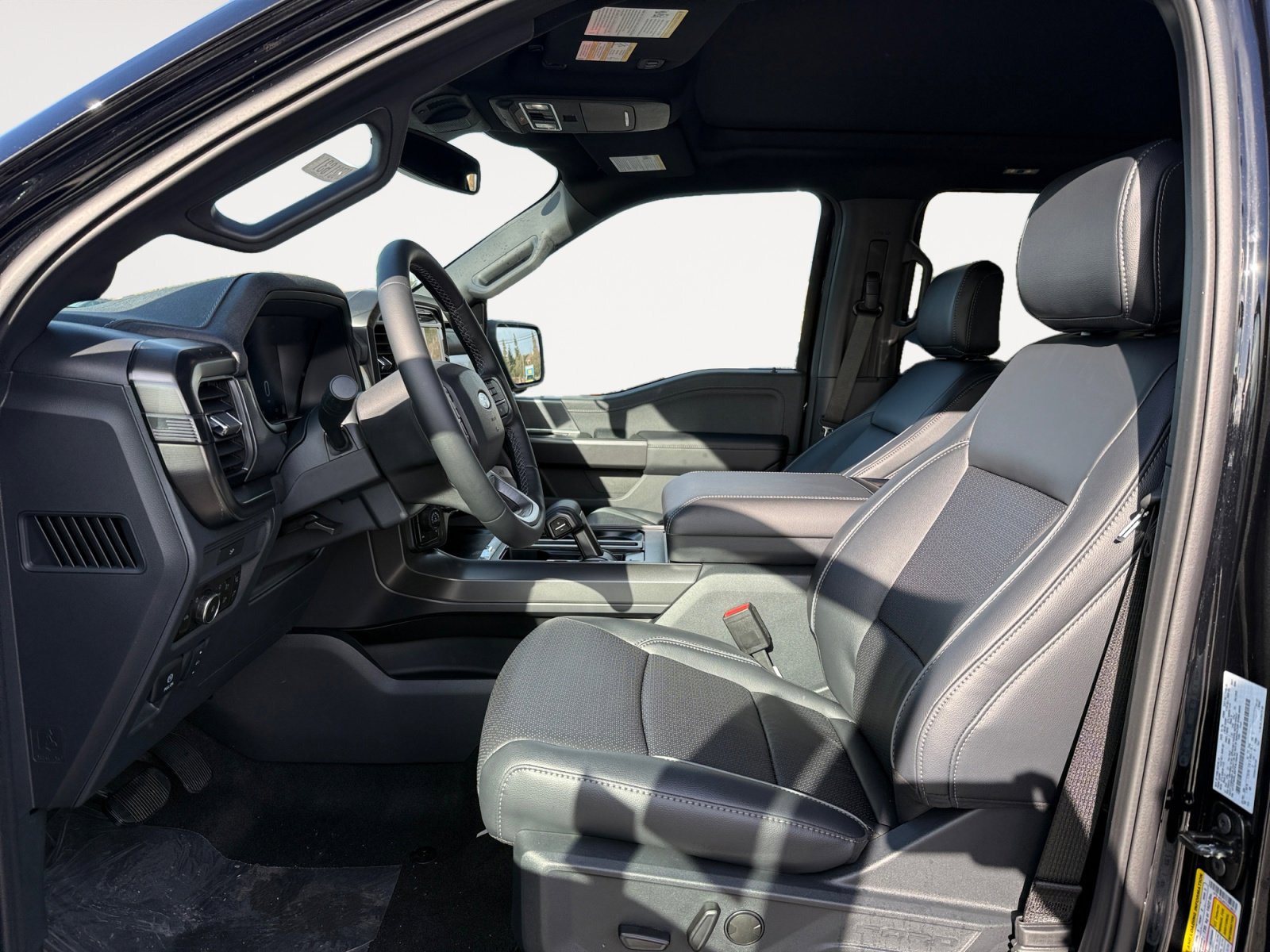 New 2026 Ford F150 Lariat w/ Equipment Group 501A Mid AWD/4WD image 10