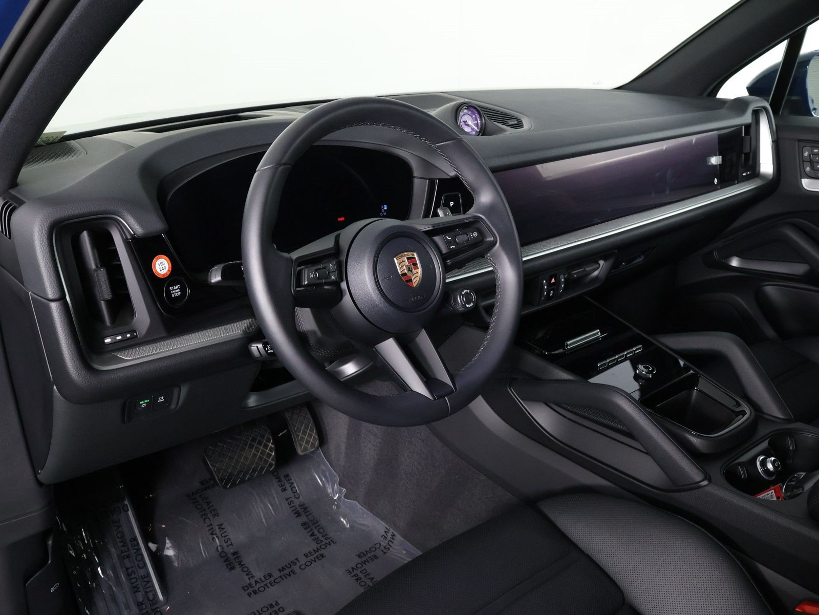 Certified 2026 Porsche Cayenne AWD/4WD image 4