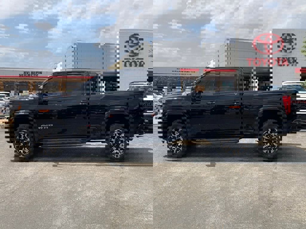 Used 2020 GMC Sierra 2500 AT4 w/ AT4 Premium Package image 8