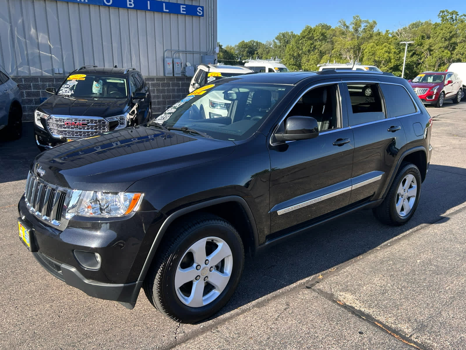 Used 2013 Jeep Grand Cherokee Laredo AWD/4WD image 8