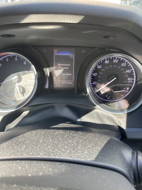 Used 2020 Toyota Camry LE image 5