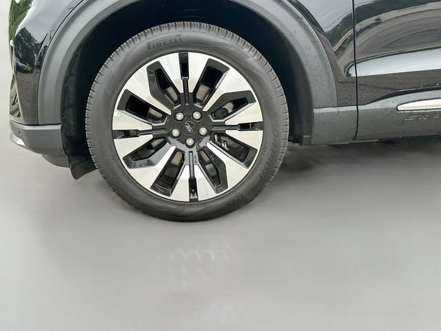 Used 2026 Ford Explorer Platinum w/ LUX Leather Package AWD/4WD image 35