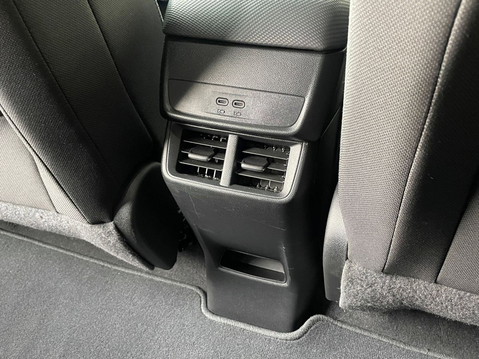 Used 2025 Chevrolet Equinox LT image 23