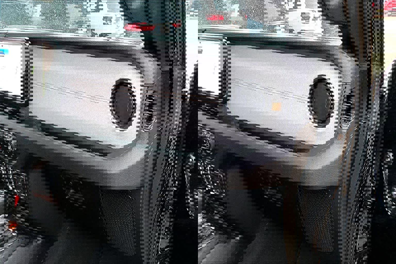 Certified 2024 Jeep Gladiator Sport image 15