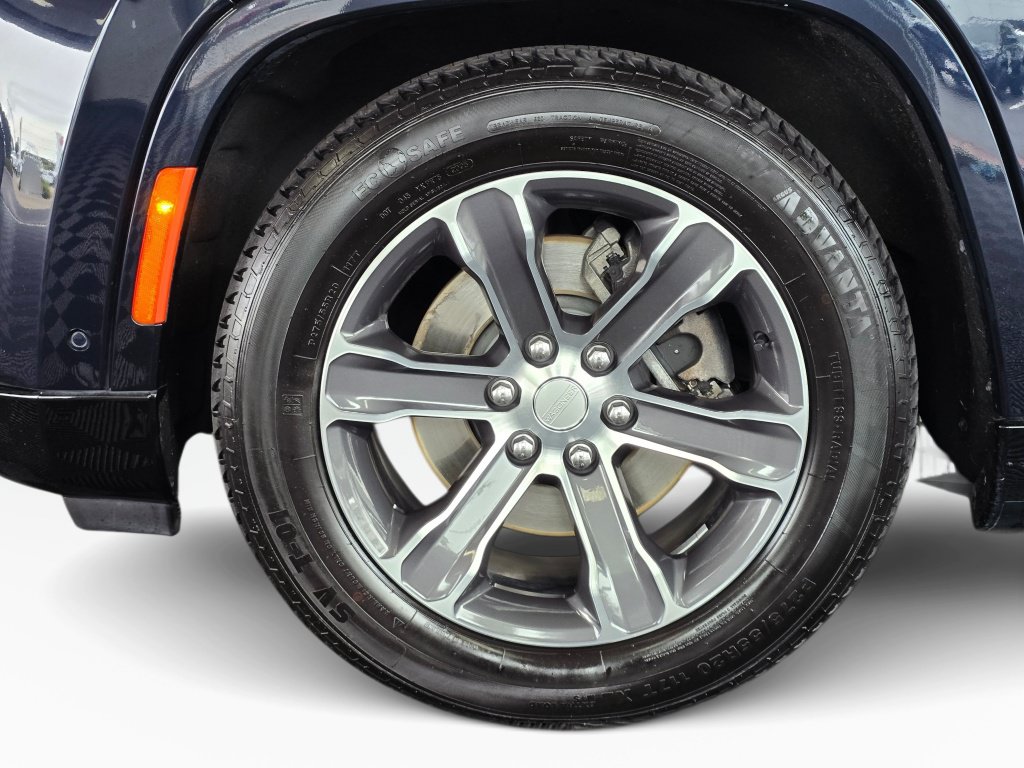 Used 2023 Jeep Grand Wagoneer 4WD image 11
