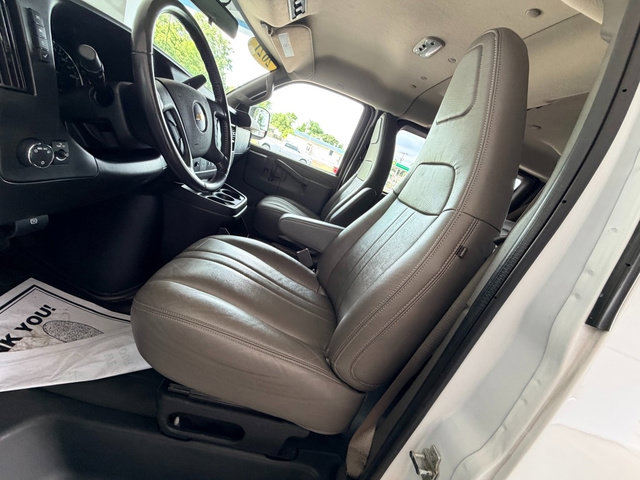 Used 2021 Chevrolet Express 2500 LS w/ Driver Convenience Package RWD image 15