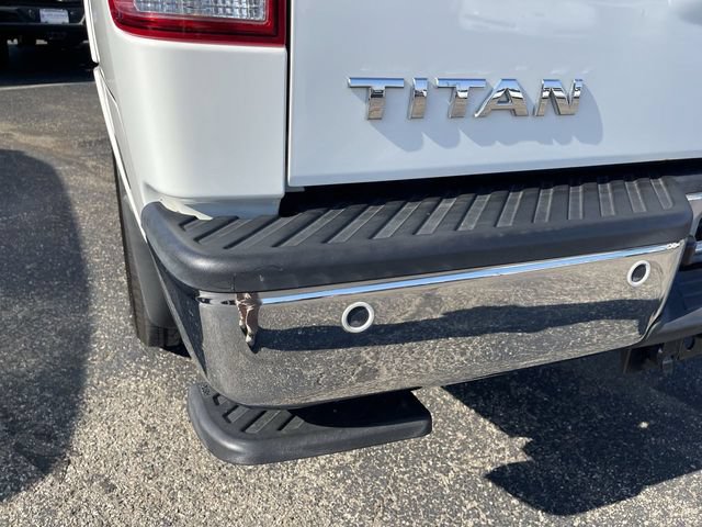 Used 2012 Nissan Titan SL w/ SL Technology Pkg AWD/4WD image 7