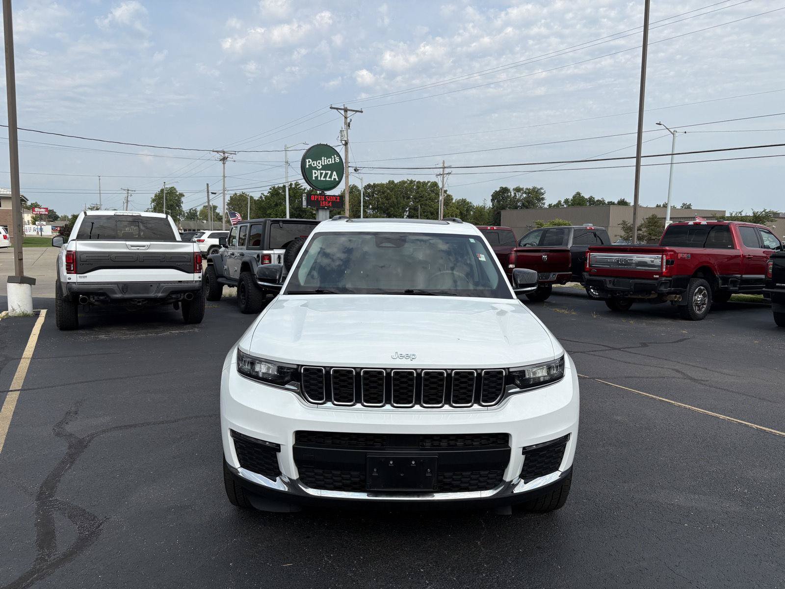 Used 2022 Jeep Grand Cherokee L Limited AWD/4WD image 21