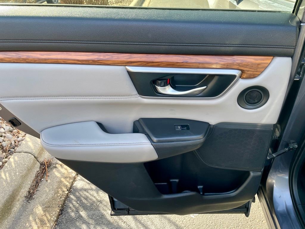 Used 2018 Honda CR-V EX-L image 16