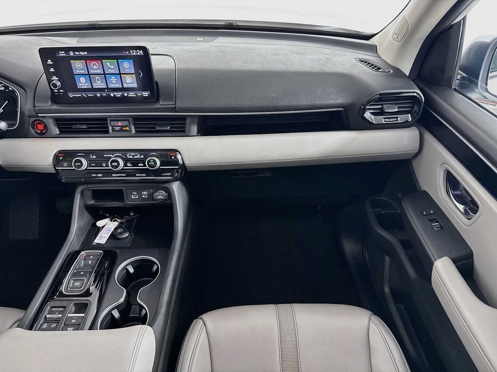 Used 2023 Honda Pilot Touring image 22