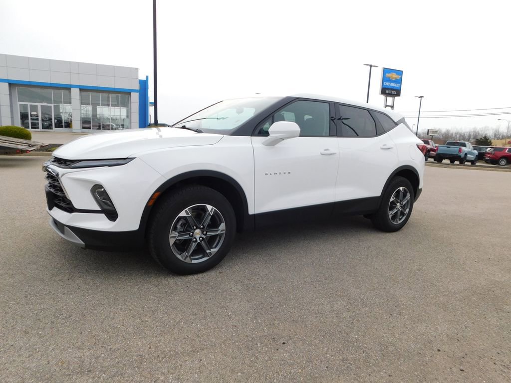 Used 2025 Chevrolet Blazer LT image 7