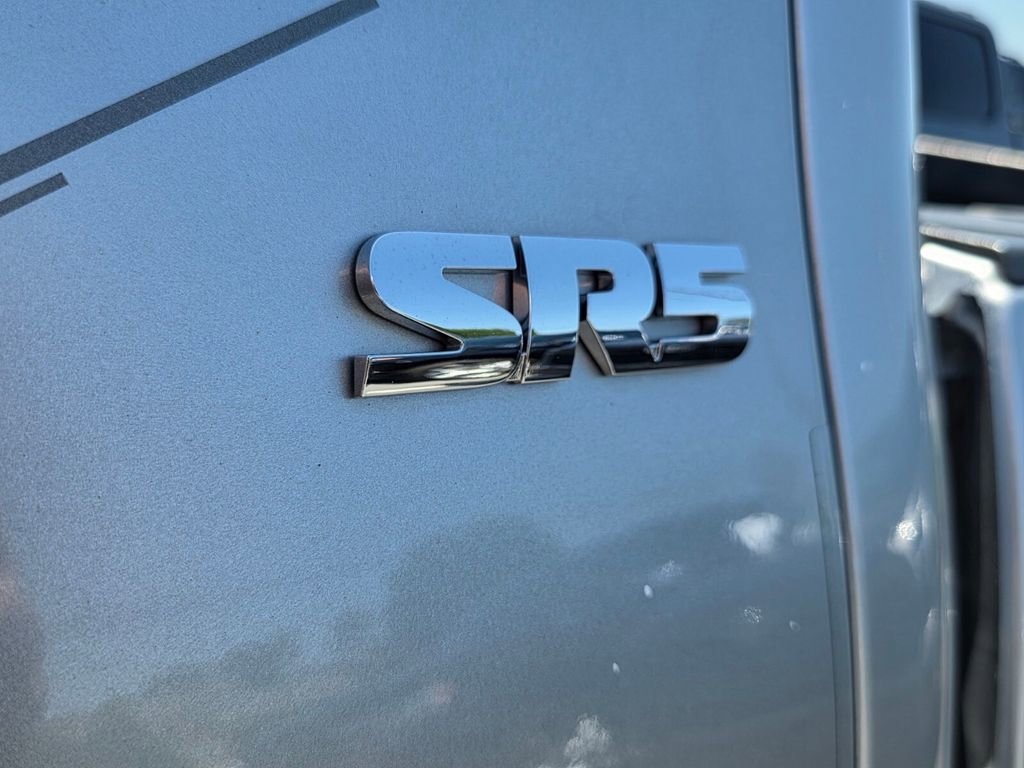 Used 2023 Toyota Tacoma SR5 AWD/4WD image 6