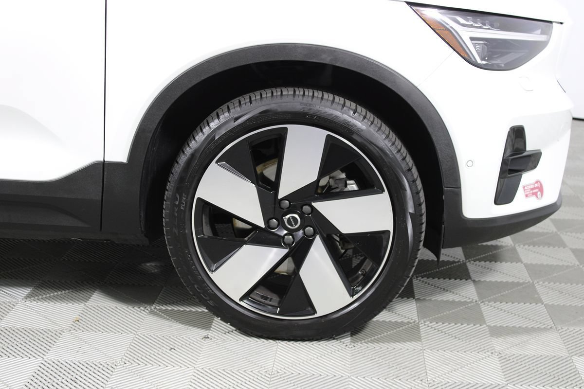 Used 2023 Volvo C40 P8 Recharge Ultimate w/ Protection Package Premier AWD/4WD image 8