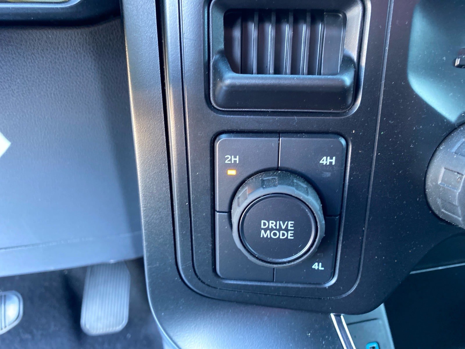 Used 2024 Ford F150 STX AWD/4WD image 13