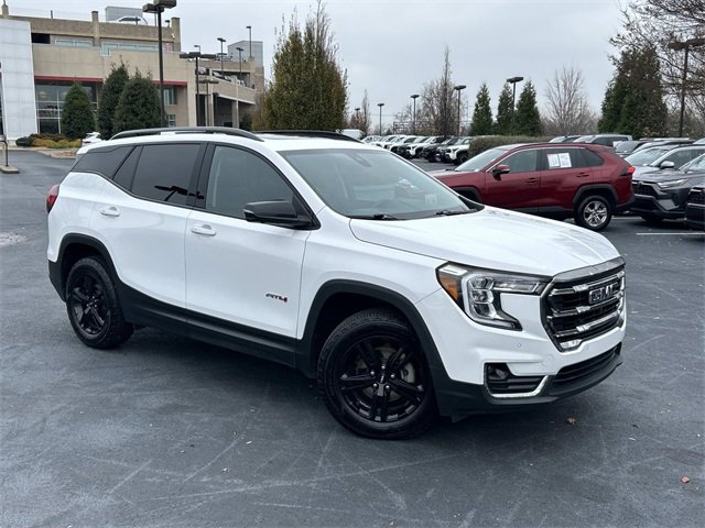 Used 2022 GMC Terrain AT4 w/ Infotainment Package II image 2