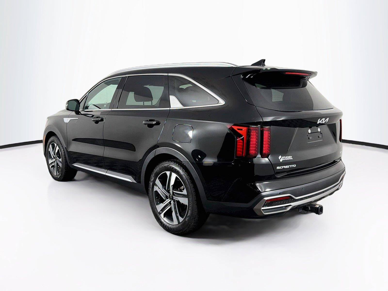 Used 2023 Kia Sorento EX w/ Panoramic Sunroof Package AWD/4WD image 9
