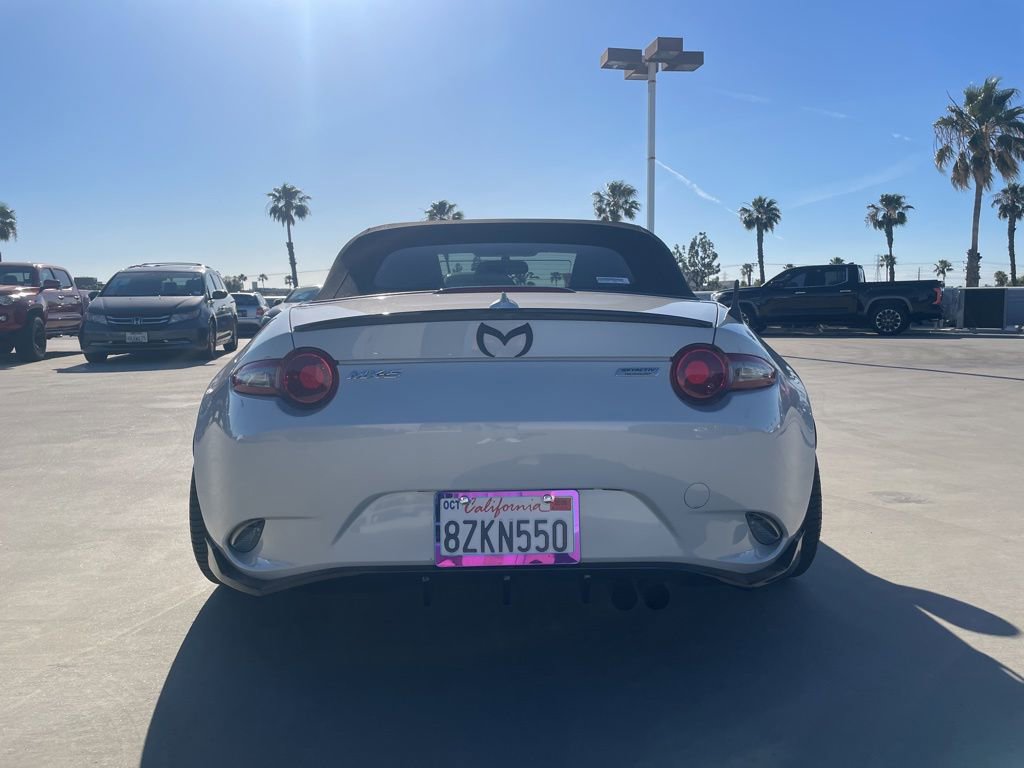 Used 2016 MAZDA MX-5 Miata Club RWD image 4