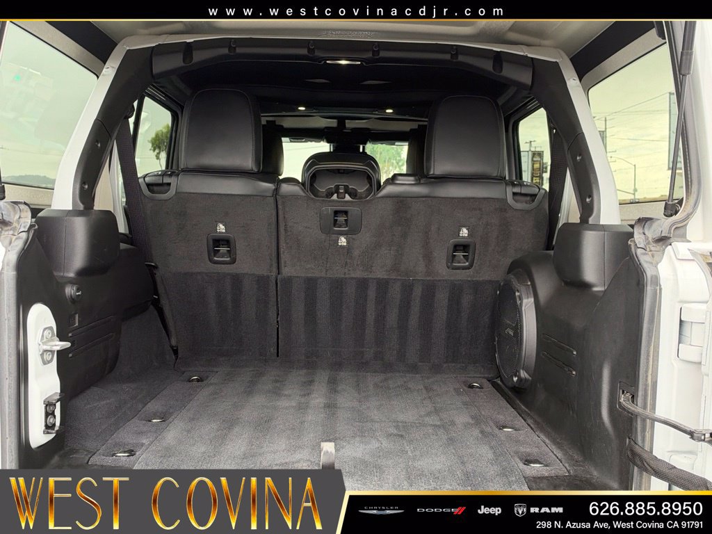 Used 2024 Jeep Wrangler Unlimited Rubicon AWD/4WD image 29