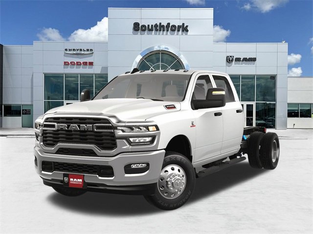 New 2025 RAM 3500 Tradesman w/ Chrome Appearance Group