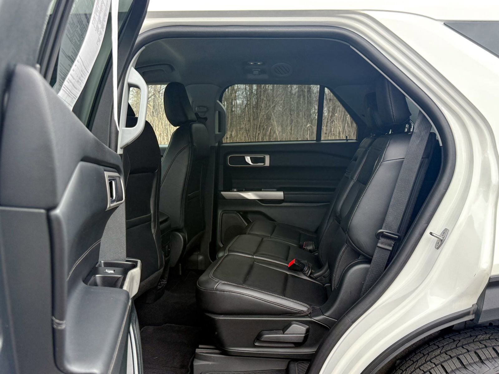 Certified 2023 Ford Explorer XLT w/ Equipment Group 202A image 19