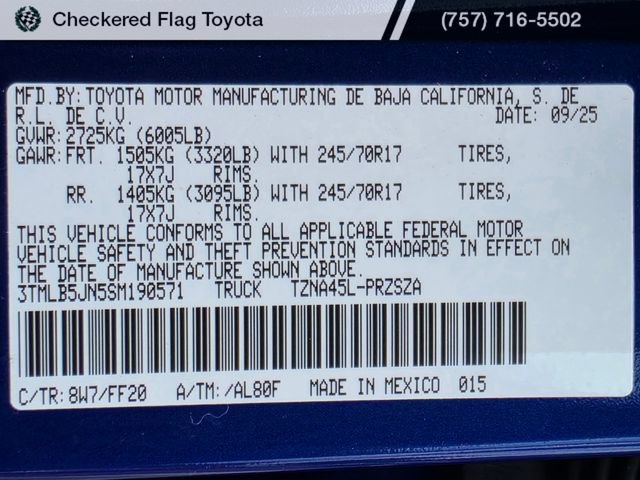 Used 2025 Toyota Tacoma SR5 AWD/4WD image 30