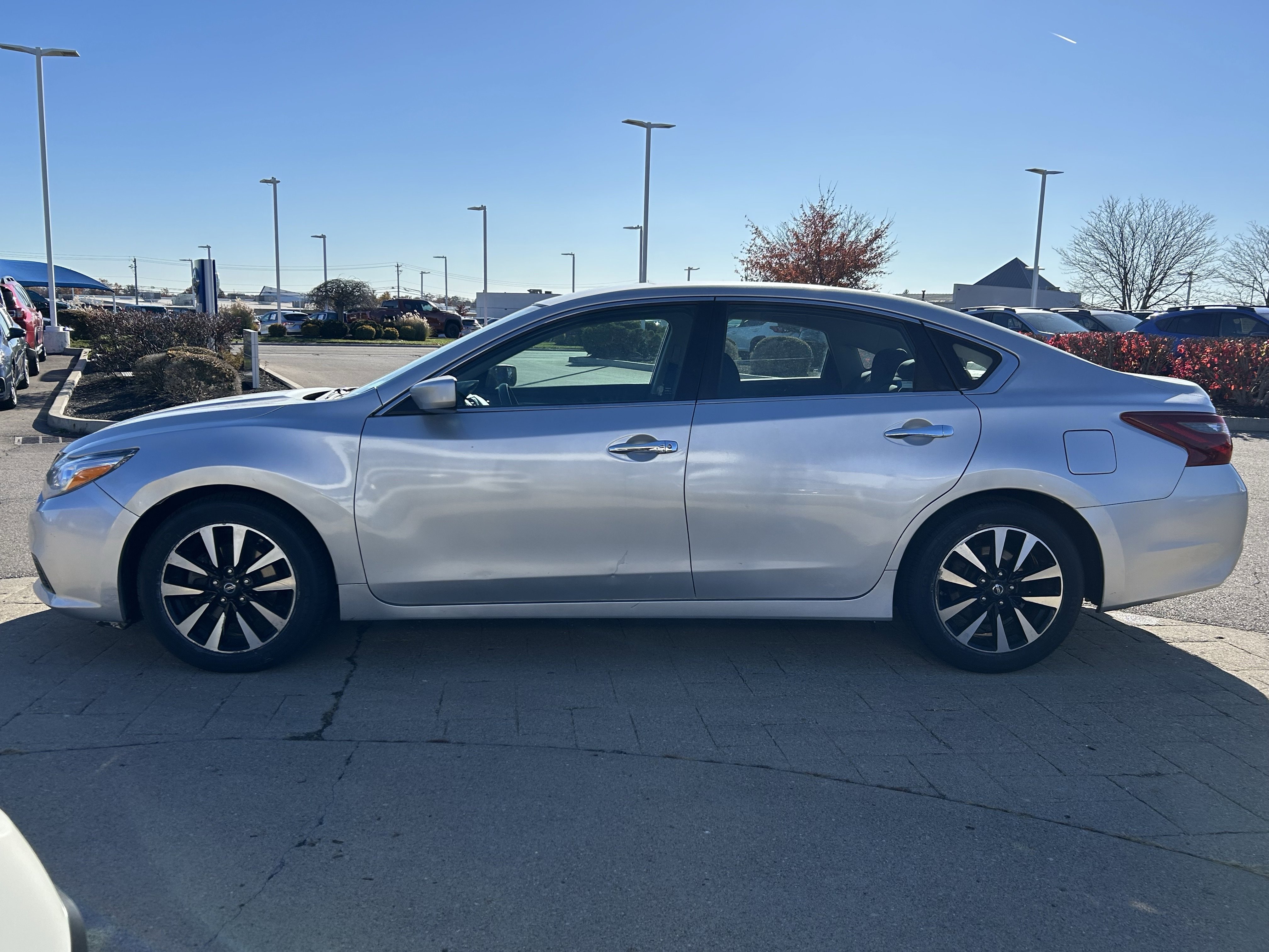 Used 2018 Nissan Altima 2.5 SV image 4