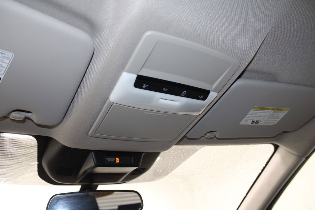 Used 2023 Nissan Rogue S image 40