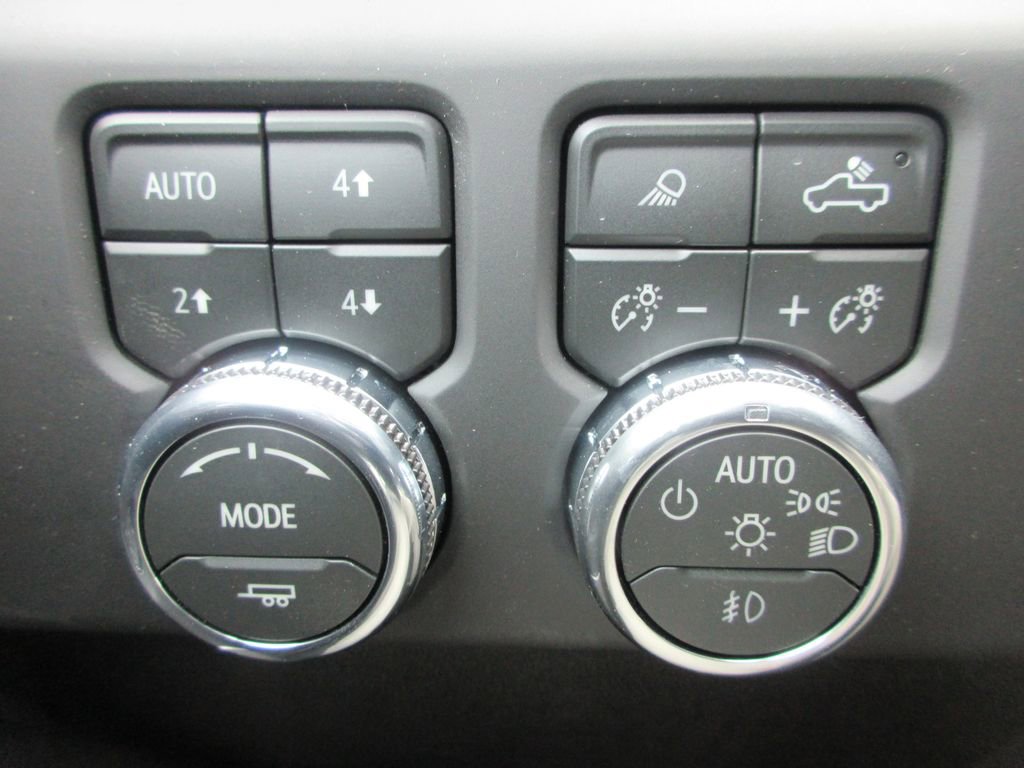 New 2026 GMC Sierra 2500 AT4X image 18