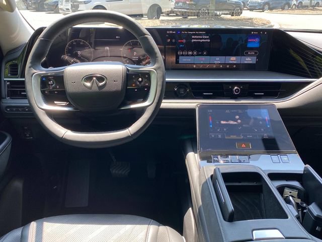 Used 2025 INFINITI QX80 Luxe RWD image 8