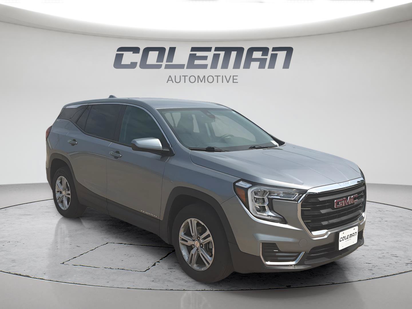 Used 2024 GMC Terrain SLE AWD/4WD image 12