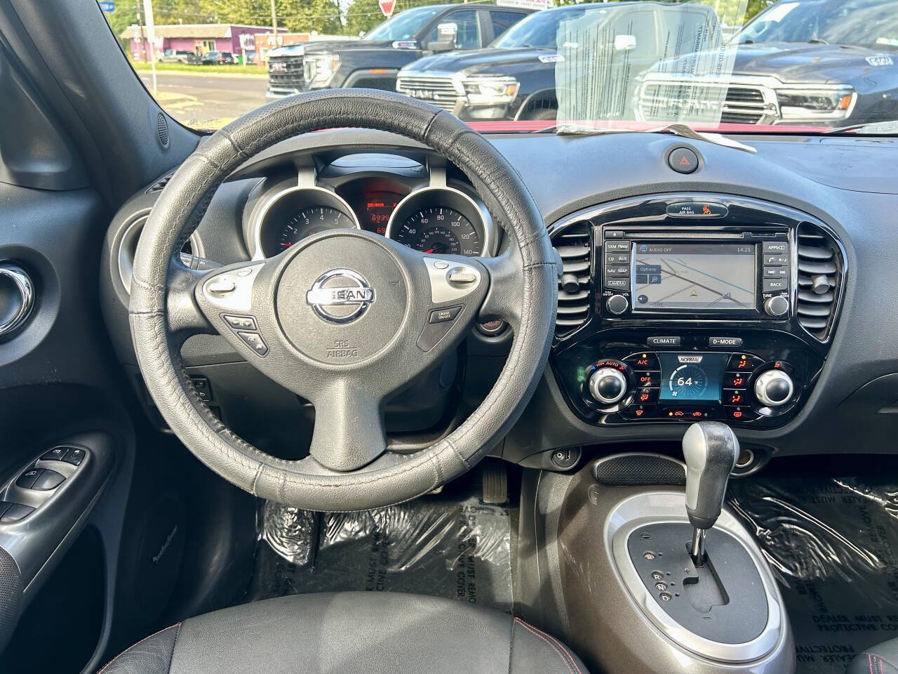 Used 2017 Nissan Juke SL FWD image 19