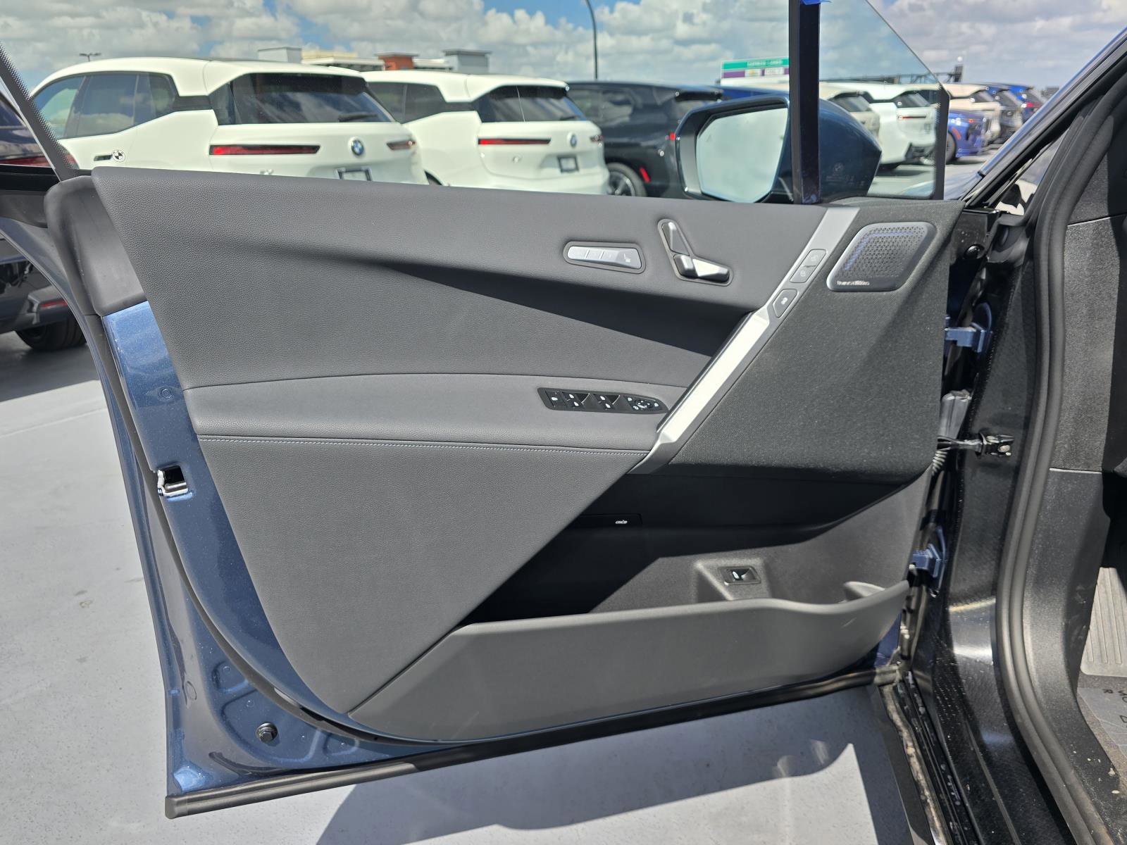 New 2026 BMW iX xDrive60 w/ M Sport Package image 13