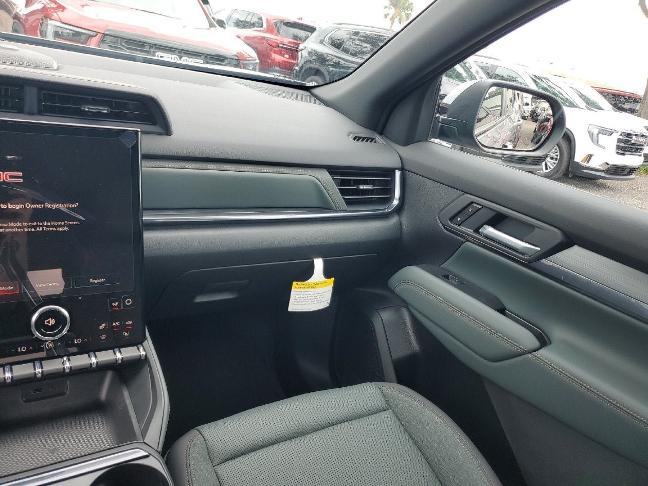 New 2027 GMC Terrain AT4 w/ Technology Package II AWD/4WD image 15