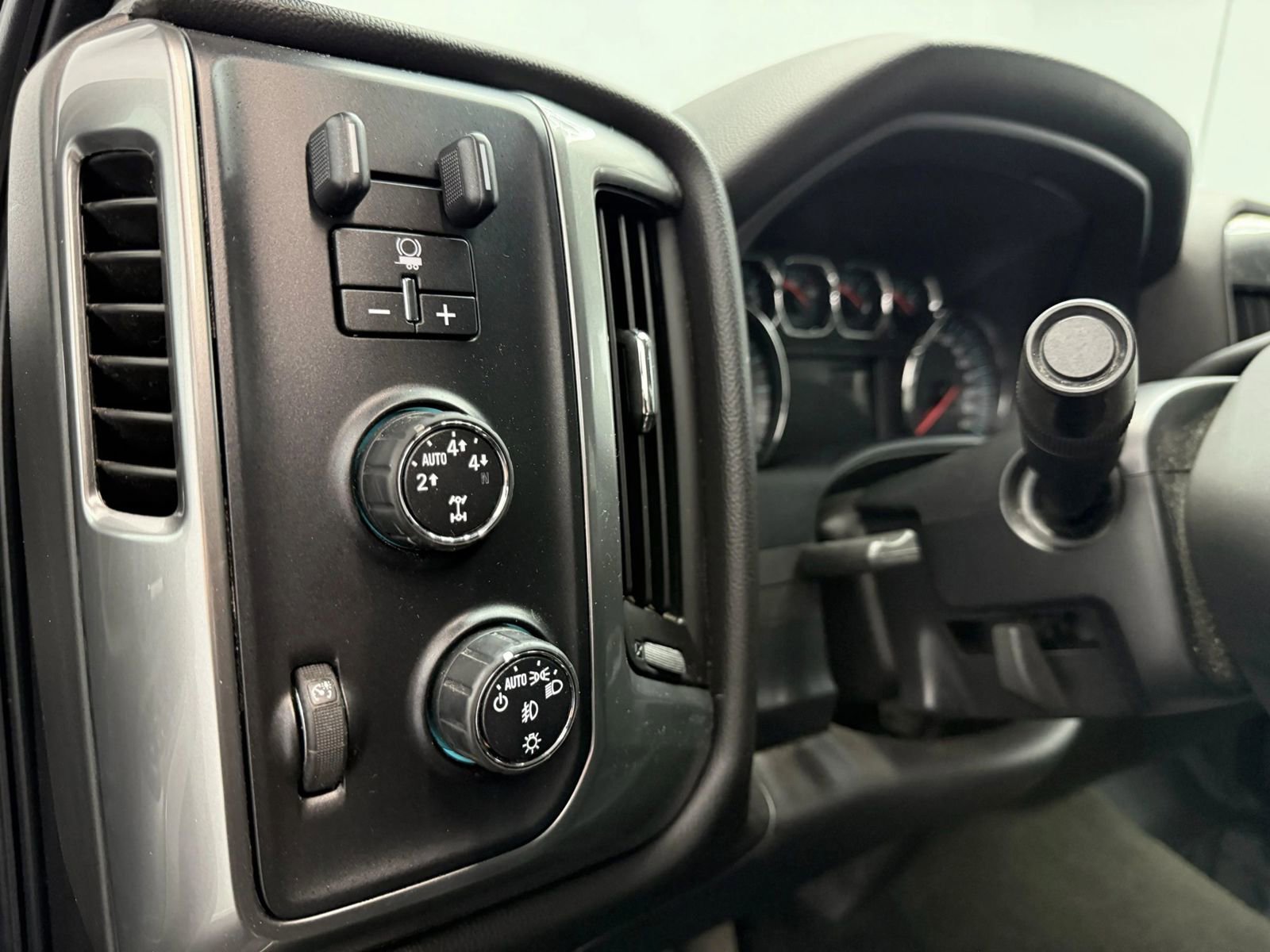 Used 2016 Chevrolet Silverado 1500 LT w/ All Star Edition image 13