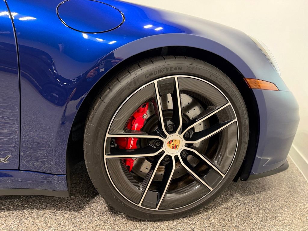 Used 2025 Porsche 911 GTS image 6