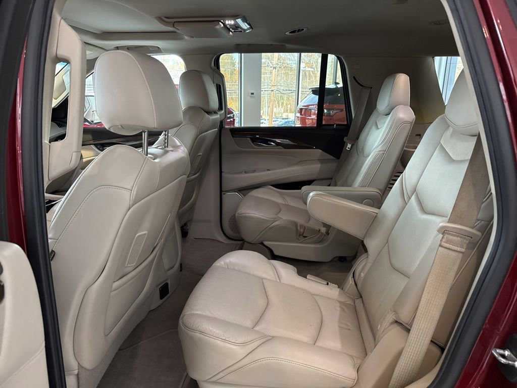 Used 2019 Cadillac Escalade Premium Luxury image 10