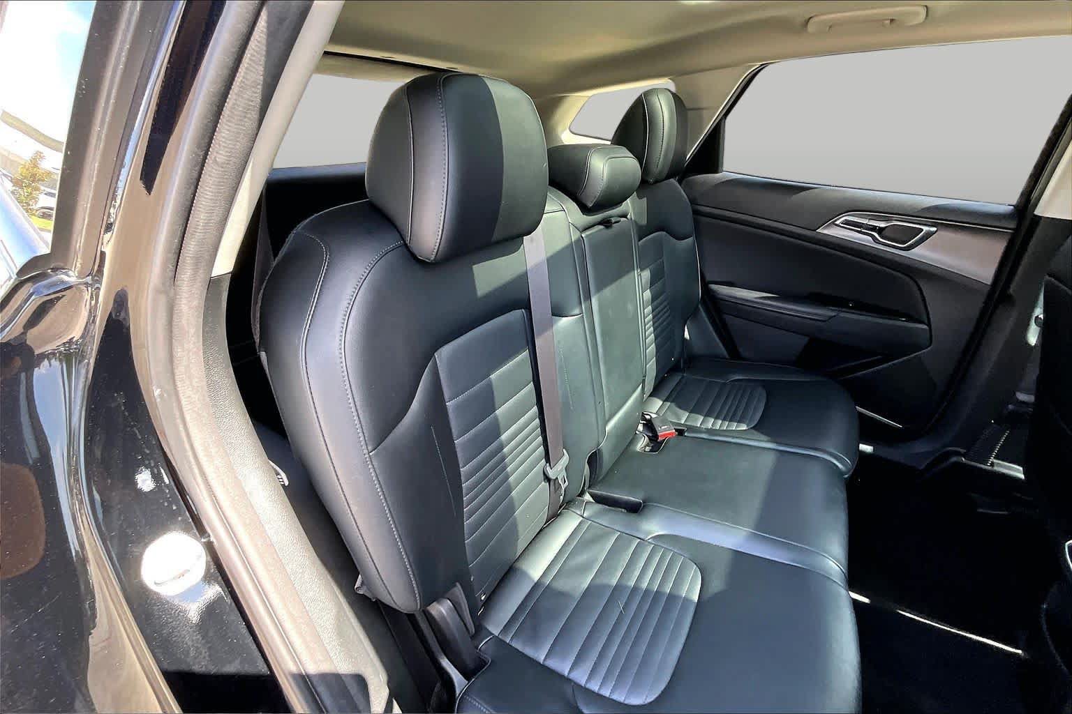 Certified 2023 Kia Sportage SX FWD image 18