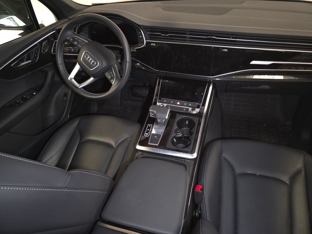 Certified 2026 Audi Q7 3.0T Premium w/ Convenience Plus Package AWD/4WD image 26