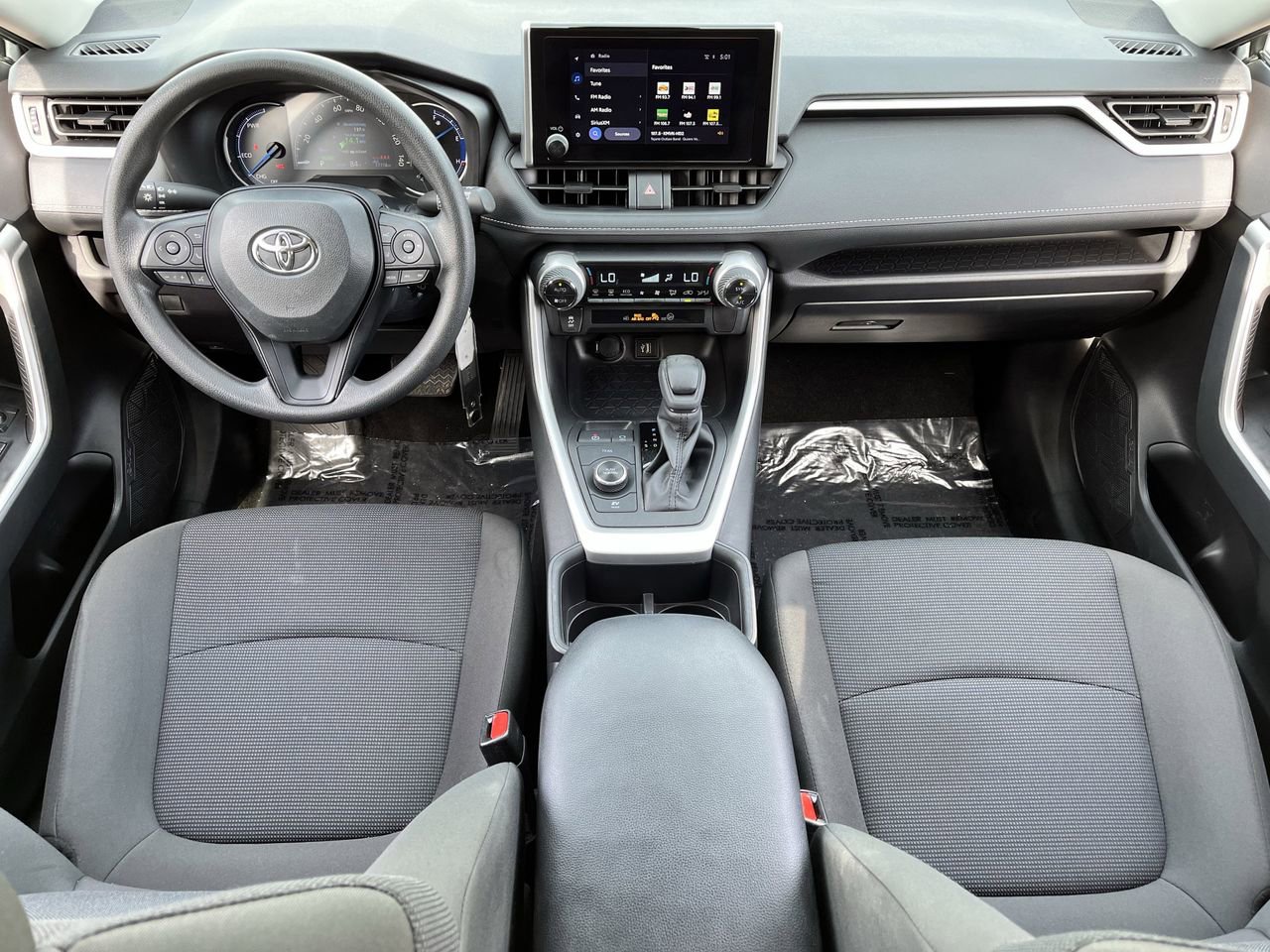 Used 2024 Toyota RAV4 LE AWD/4WD image 11