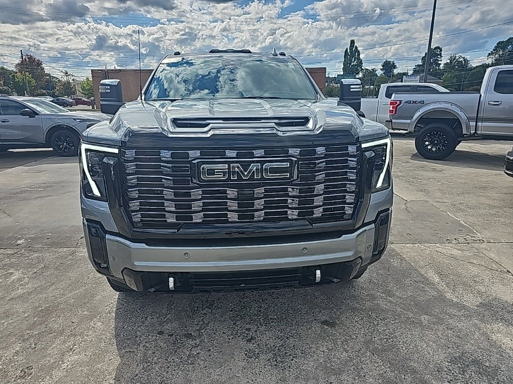 New 2026 GMC Sierra 2500 Denali Ultimate image 3