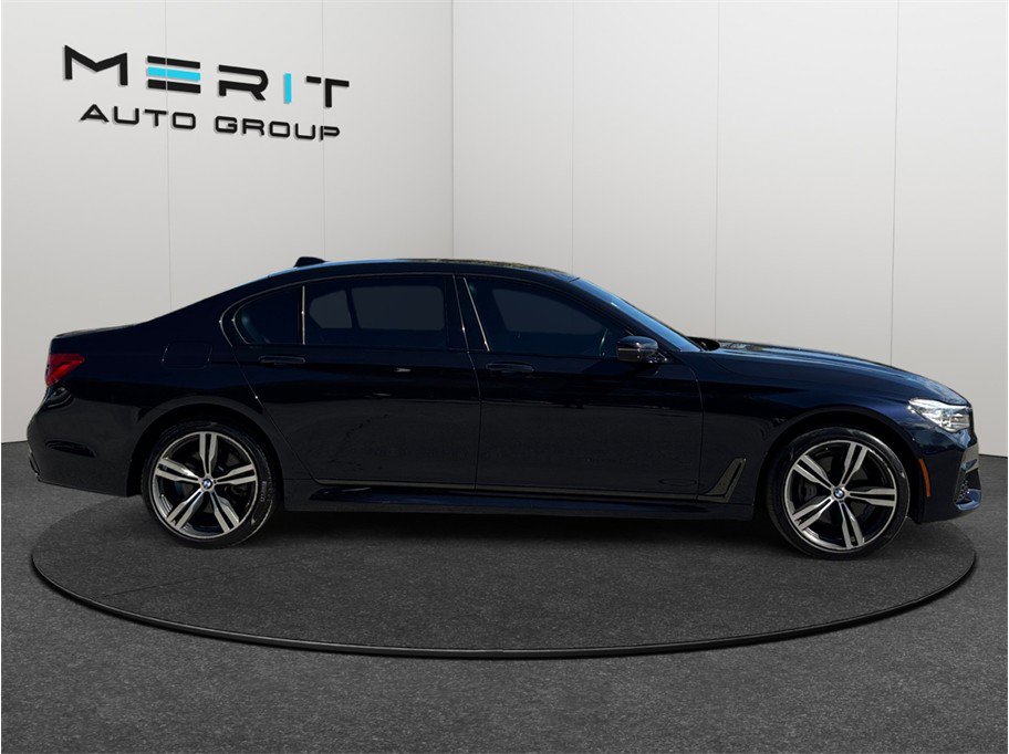 Used 2019 BMW 740i 740i Sedan 4D w/ M Sport Package image 10