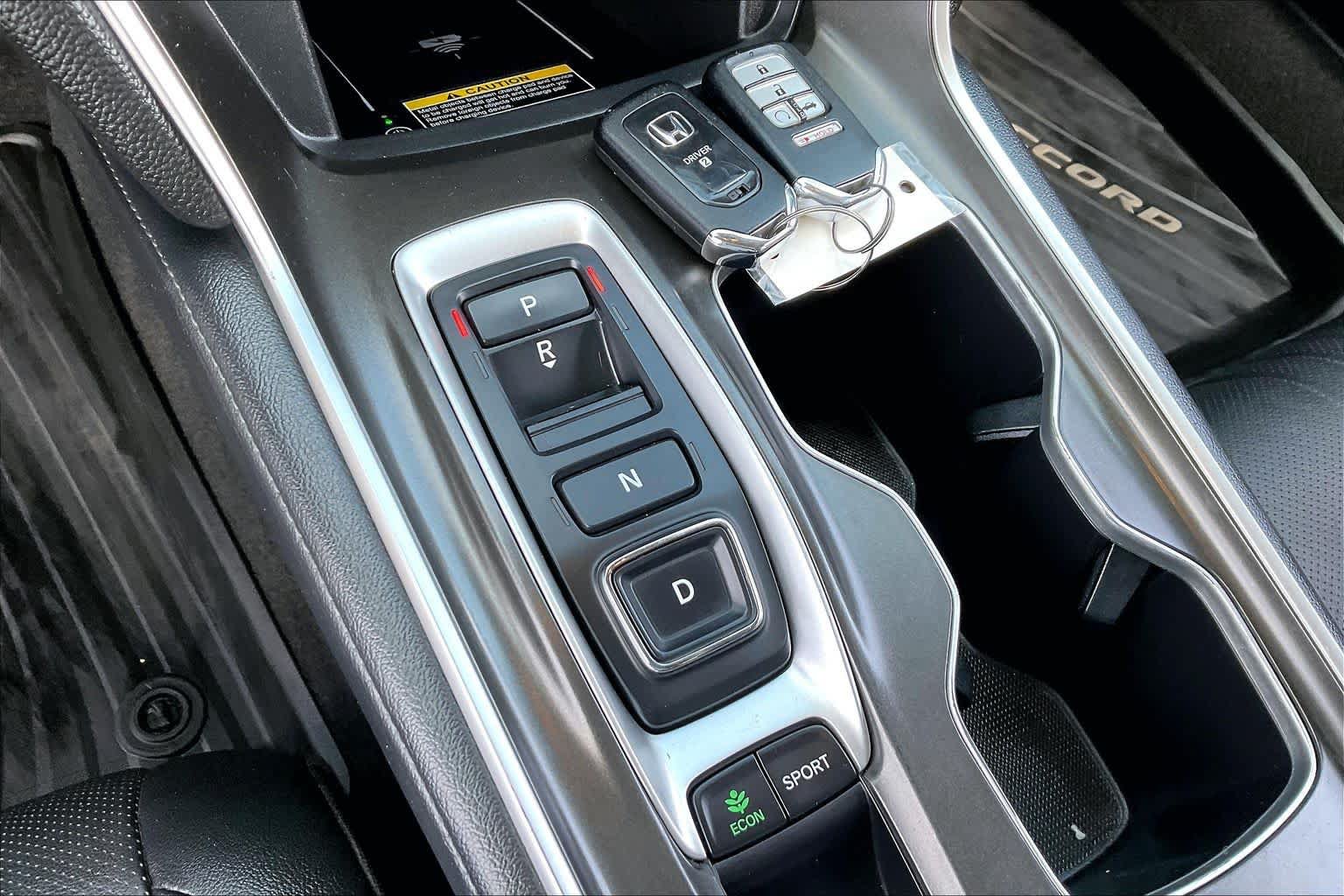 Used 2022 Honda Accord Touring image 32