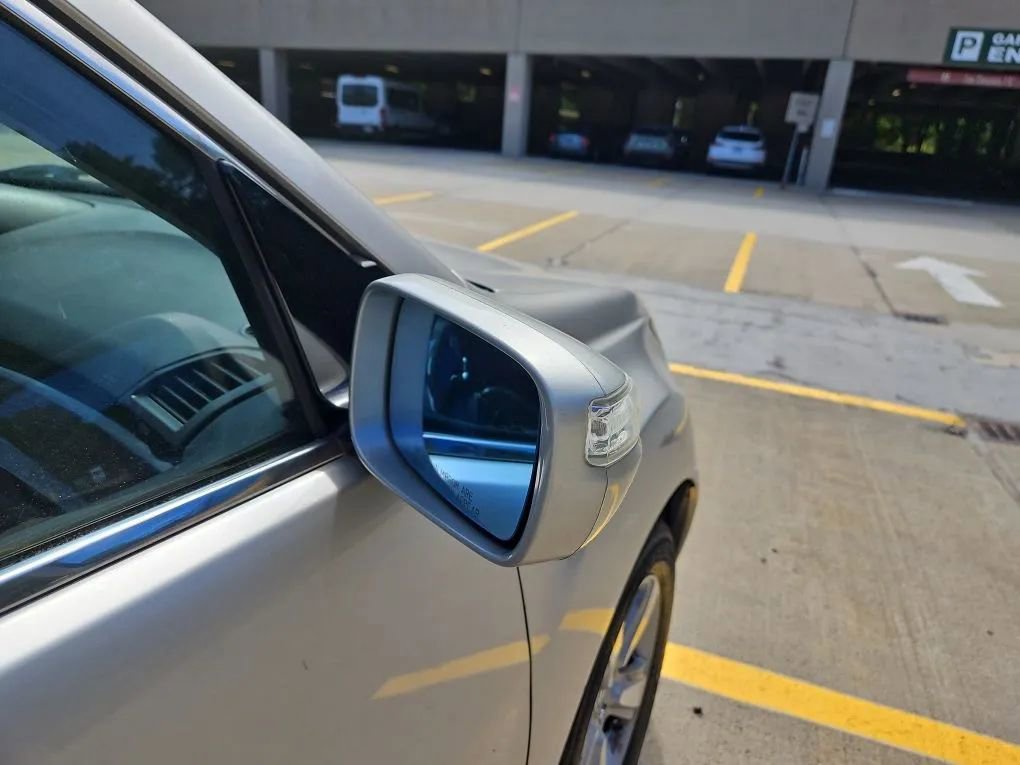 Used 2012 Acura MDX w/ Technology Package image 5